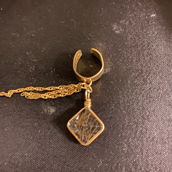 Rutilated quartz ear cuff - Picture 2 of 2